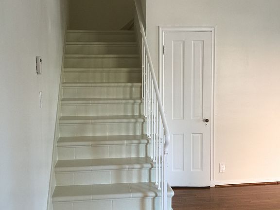 3rd image of 6716 W Olympic Blvd