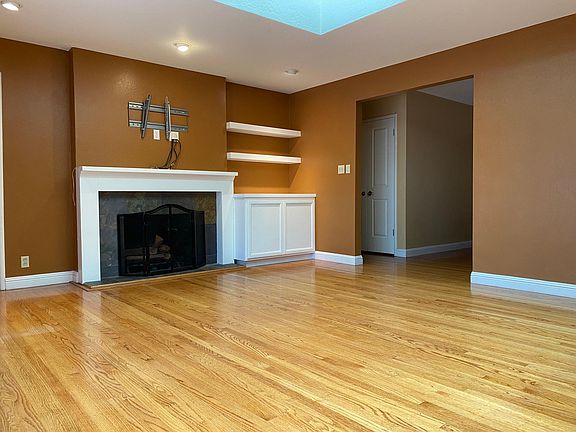 2nd image of 1418 Bobwhite Ave
