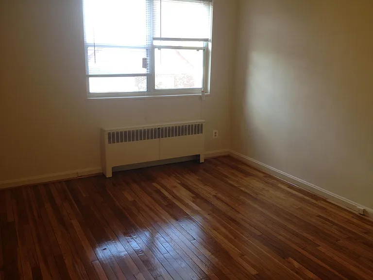 Royal Oak Apartments II, LLC — Photo 5