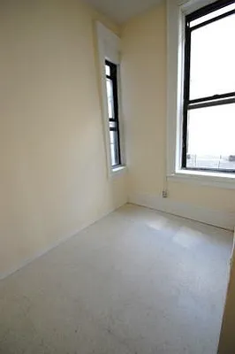 Rented by REAL New York | media 21