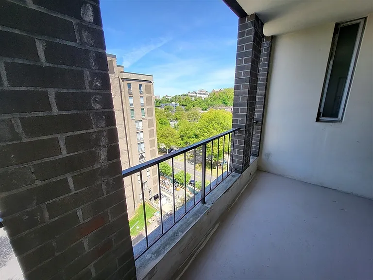 77 Pond Ave #1103 — Photo 9