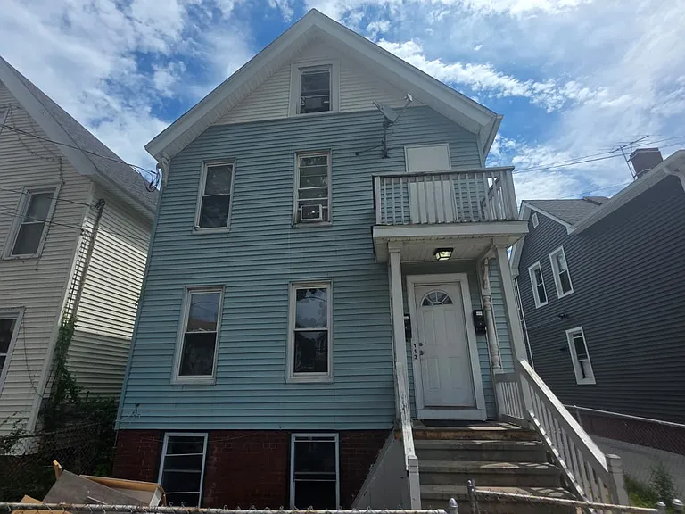 113 Morris St #1 — Photo 9