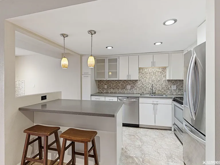 1430 Bridgeway St #13 — Photo 10