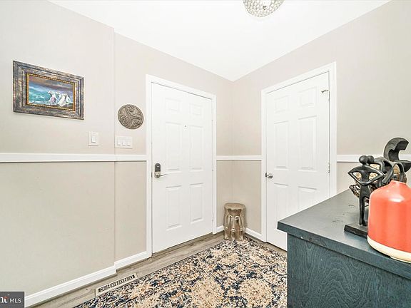 5th image of 6579 Edgewood Rd