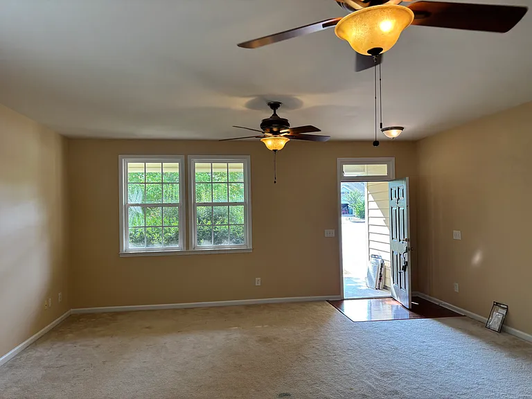 302 Lime Creek Ct — Photo 4