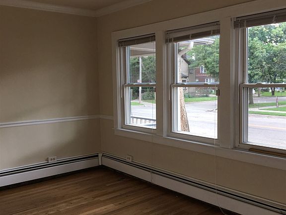 232 Summit Living Room1