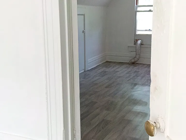 152 Pennsylvania Ave #2 — Photo 3
