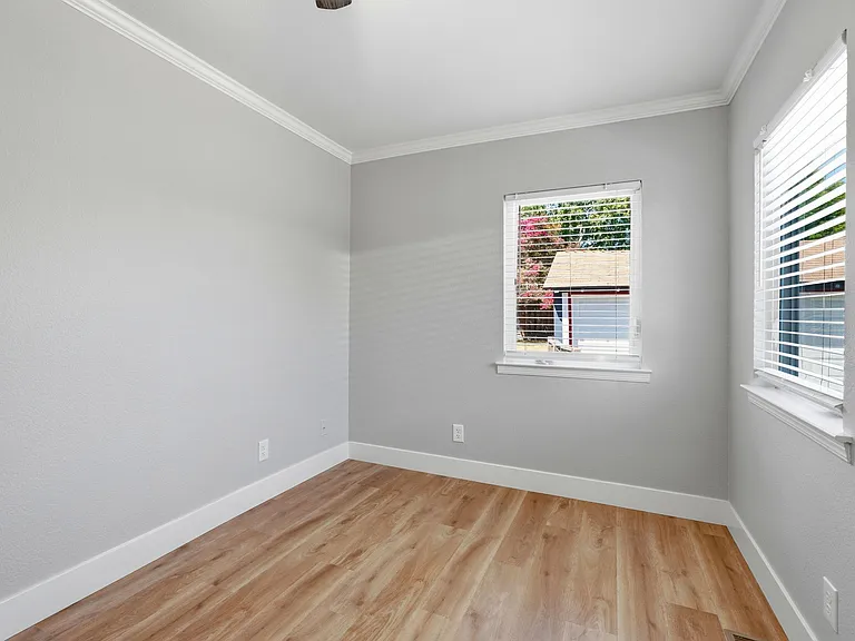 2291 Cottle Ave — Photo 26