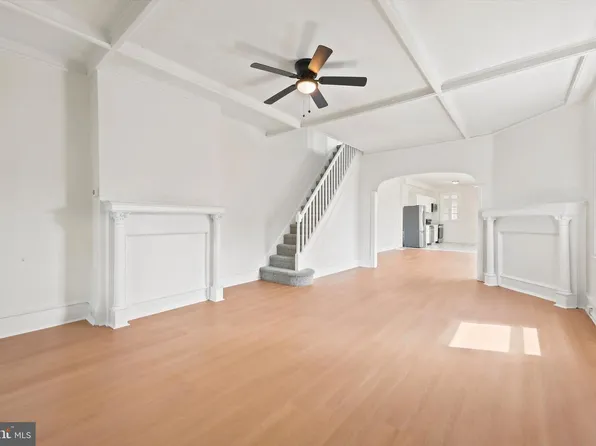 5550 Cedar Ave, Philadelphia, PA 19143