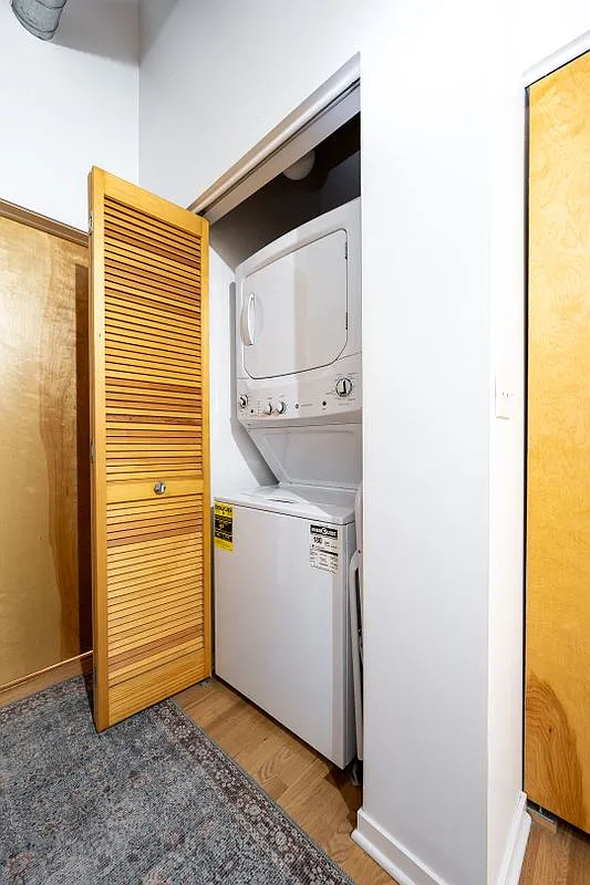 2 bed, 2.0 bath, 1109 sqft, $3,000 — Photo 2