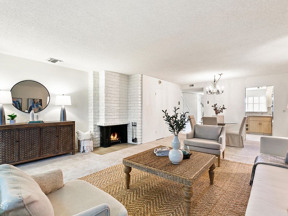 1st image of 1025 W Huntington Dr Unit B