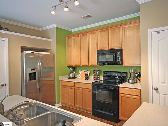 5th image of 110 War Admiral Way