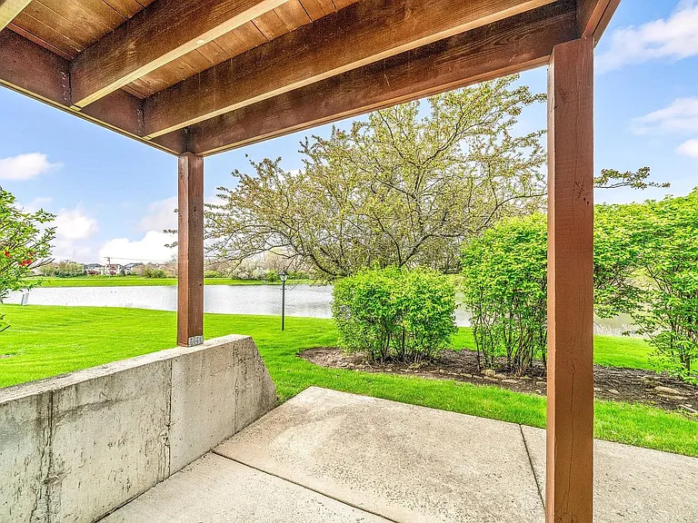 13843 Cambridge Cir — Photo 25