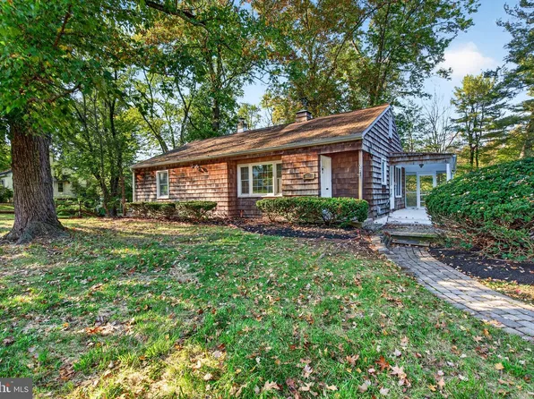 461 Centennial St, Schwenksville, PA 19473
