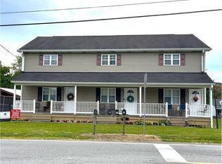 95 Rockdale Rd, Follansbee, WV 26037