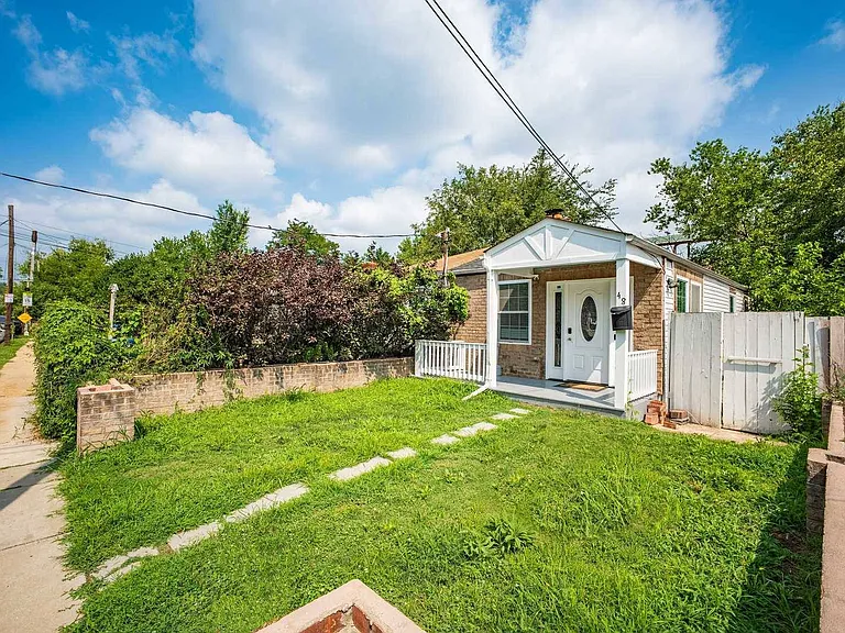 48 E Reed Ave — Photo 37