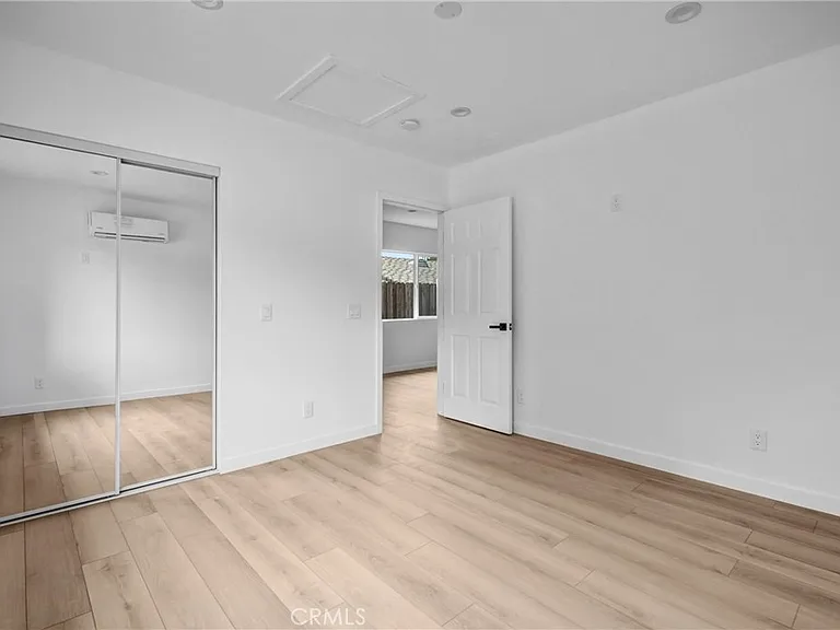 21713 Mulholland Dr — Photo 14