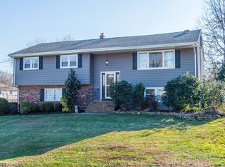 7 Nimitz Rd, Wayne, NJ 07470