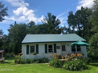 9 Greylock Cir, Peru, MA 01235