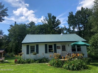 9 Greylock Cir, Peru, MA, 01235