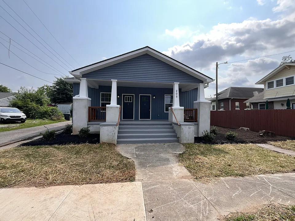 205 Spruce St #1