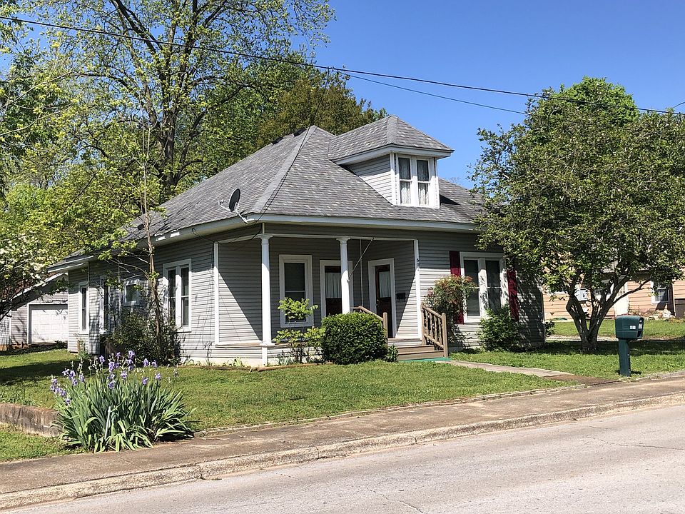 1st image of 601 N Jefferson St