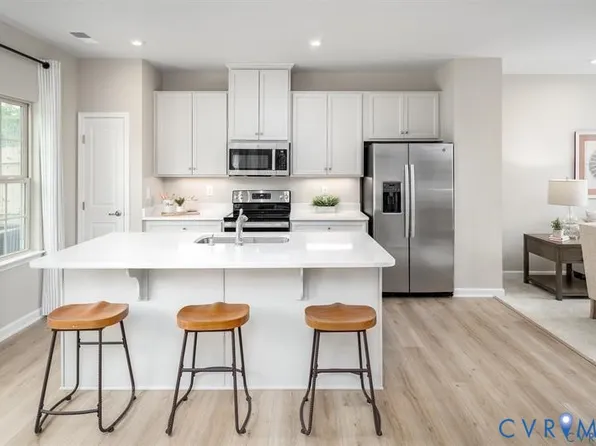 2132 Old Lime Rd, Sandston, VA 23150