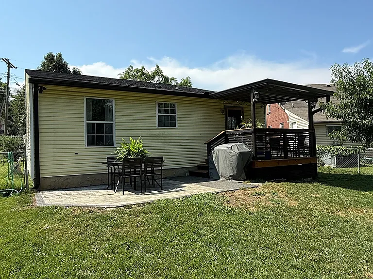 503 Wesley Ave — Photo 22