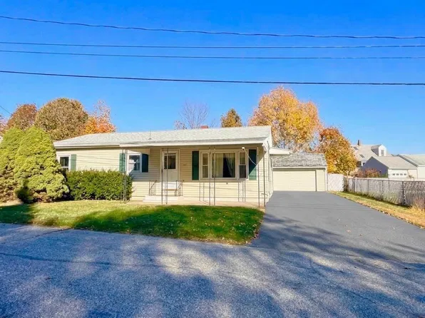 39 Irwin Street, Lewiston, ME 04240