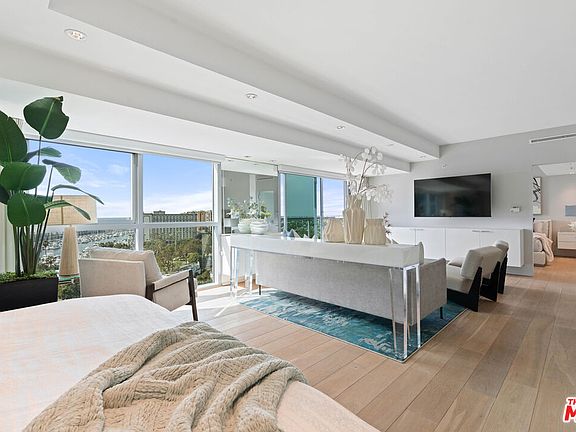 4th image of 13700 Marina Pointe Dr Unit 1416