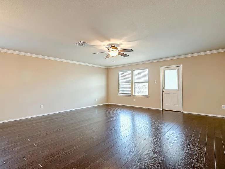 120 Abelia Dr — Photo 14
