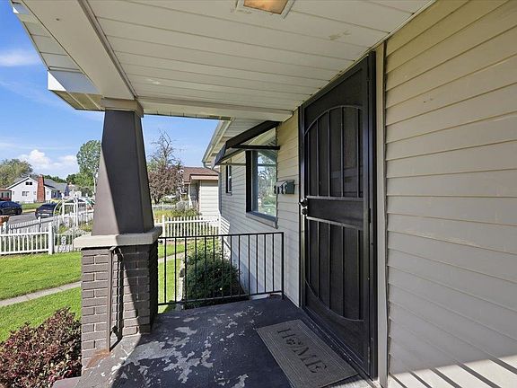 4th image of 2025 E Glass Ave