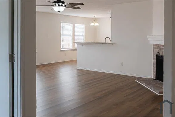 3 bed, 1497 sqft, $3,225 — Photo 4