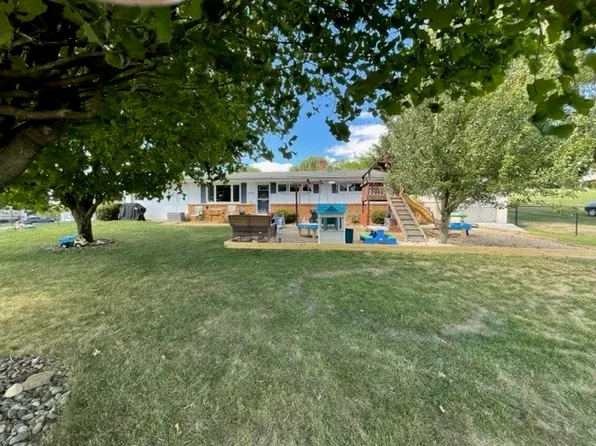 6235 State Route 819, Mount Pleasant, PA 15666