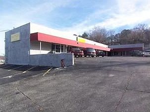 2nd image of 1200 N College Ave