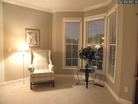 3rd image of 31865 Millside Ln