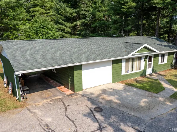 5334 E Greenwood Rd, Alger, MI 48610