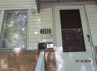1703 Princeton Ave, Kalamazoo, MI 49007