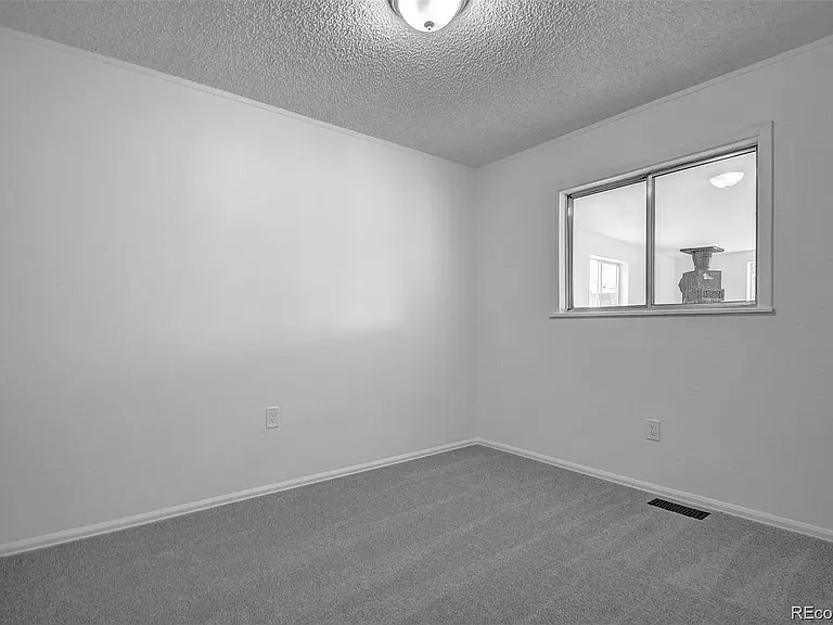 1820 W Jewell Ave — Photo 9