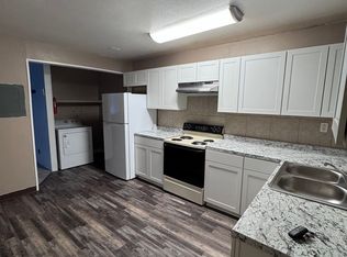 3442 Hurst Rd APT B, North Pole, AK 99705