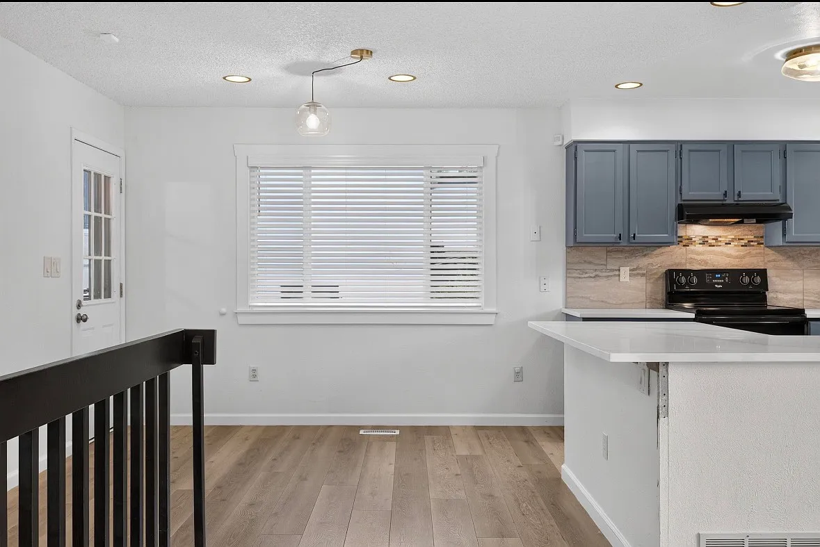 4 bed, 2120 sqft, $2,850 — Photo 1