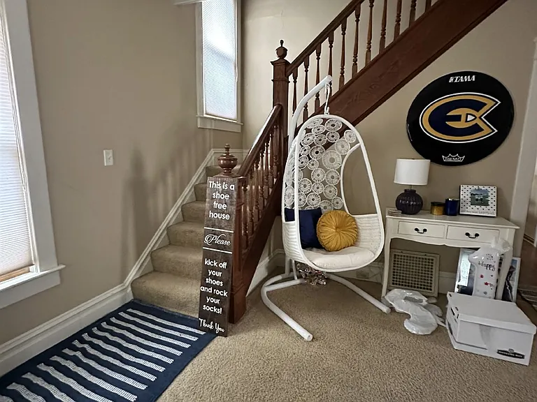 318 Gilbert Ave — Photo 3
