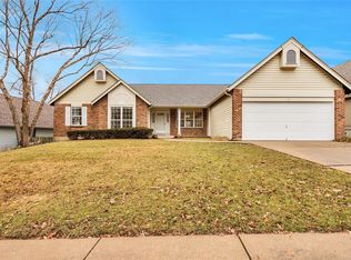 2317 Forest Leaf Pkwy, Ballwin, MO