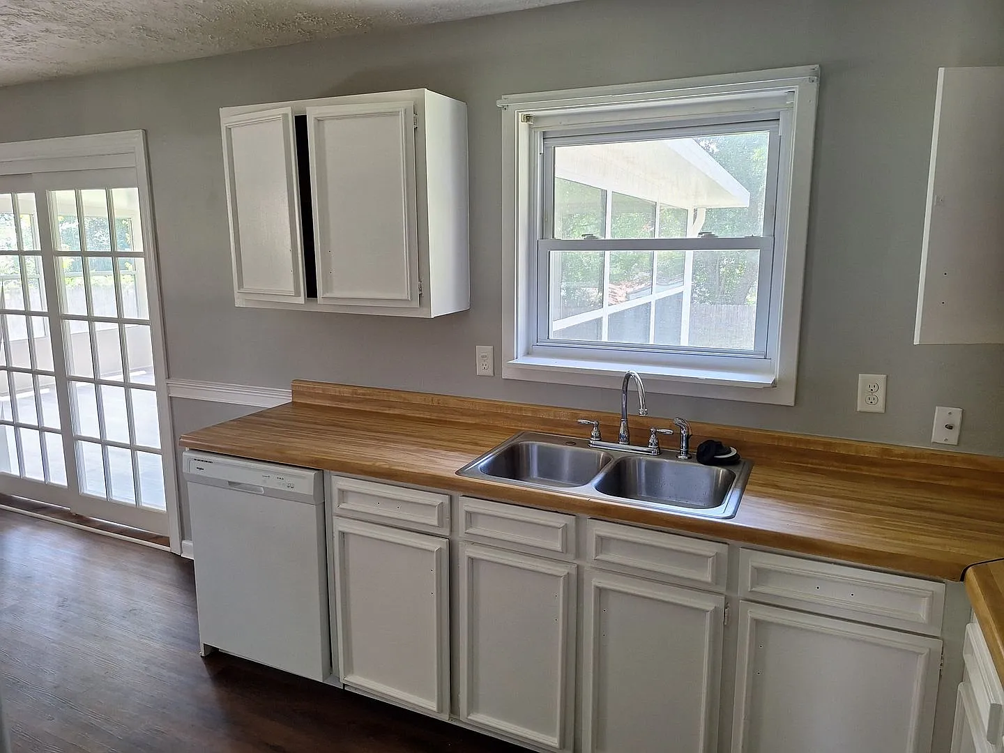 3 Bedroom available for Rent! — Photo 3