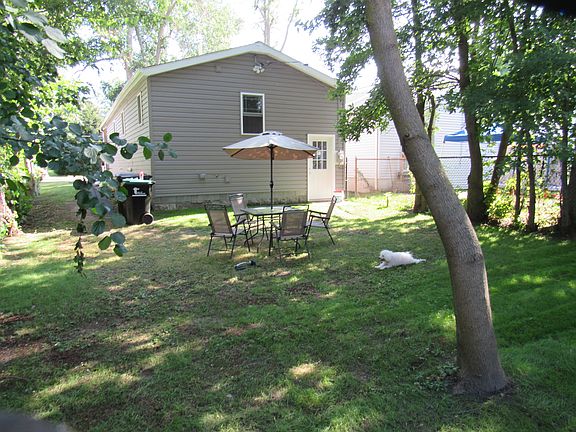 3rd image of 69 Paige Ave