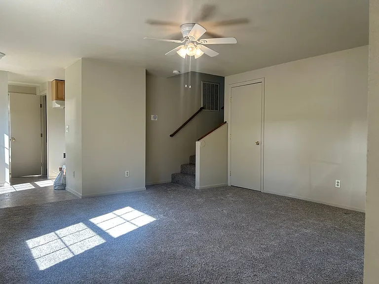 2886 B St — Photo 2