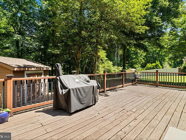 8150 Plowden Dr — Photo 67