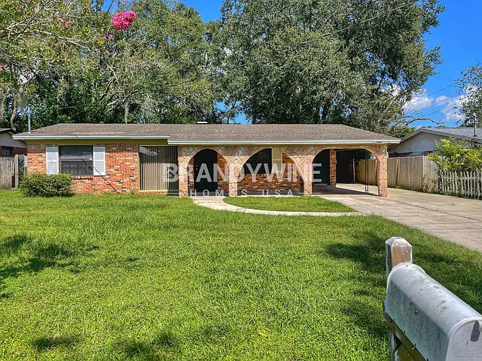 3 bed, 2.0 bath, 1762 sqft, $1,943 — Photo 3