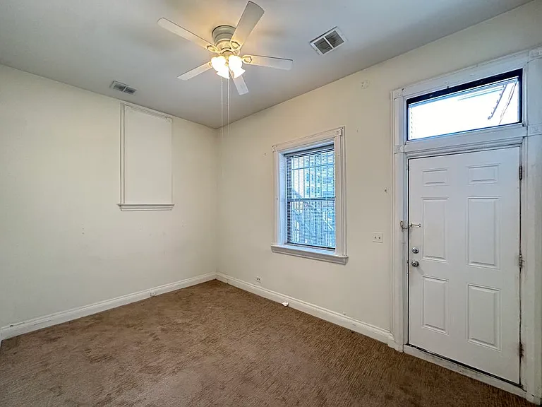 1160 N Lasalle St #2 — Photo 12