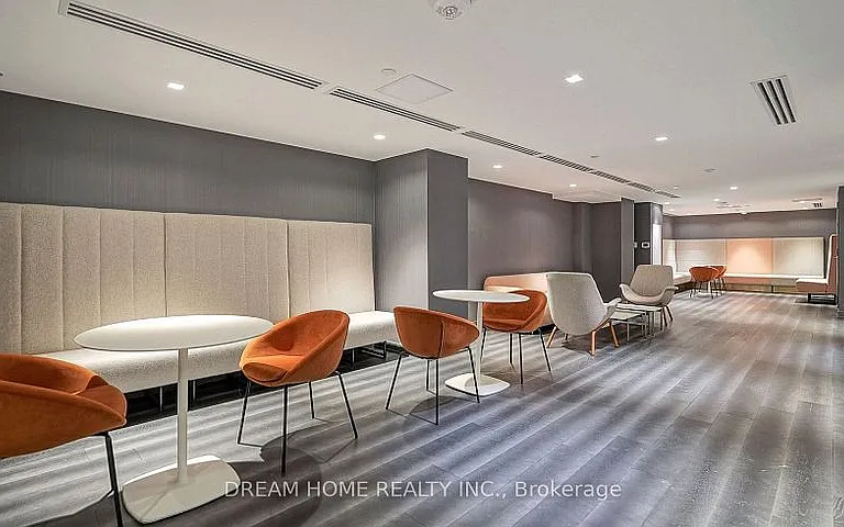 3 Gloucester St #901 — Photo 12